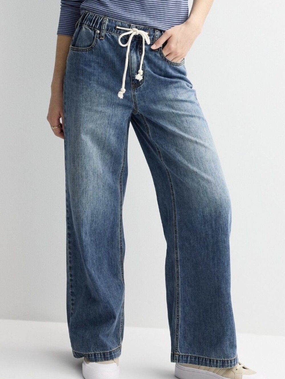 [NWOT] Juniors SO High Rise Pull-On Wide Leg Jeans Drawstring Size L Medium Tint